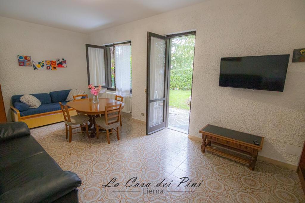 La Casa Dei Pini Apartment Lierna Bagian luar foto